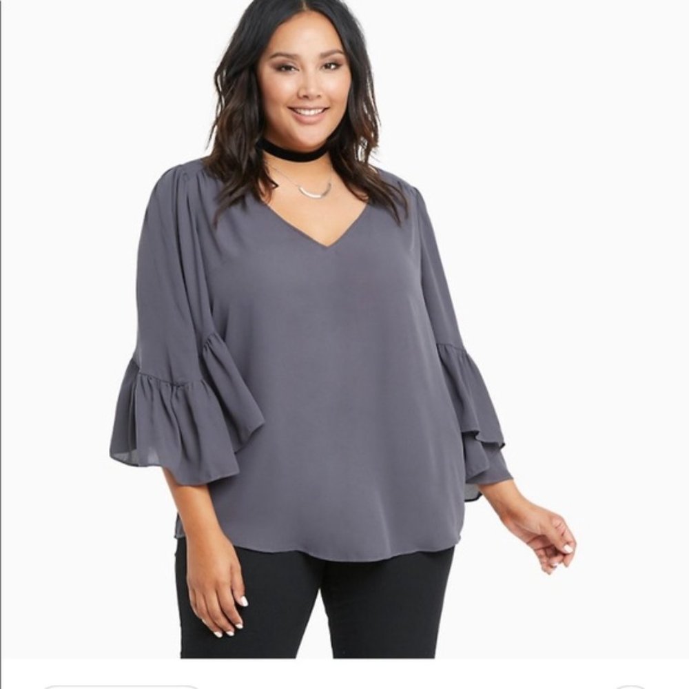 TORRID Georgette Ruffle Bell Sleeve Blouse Size 3